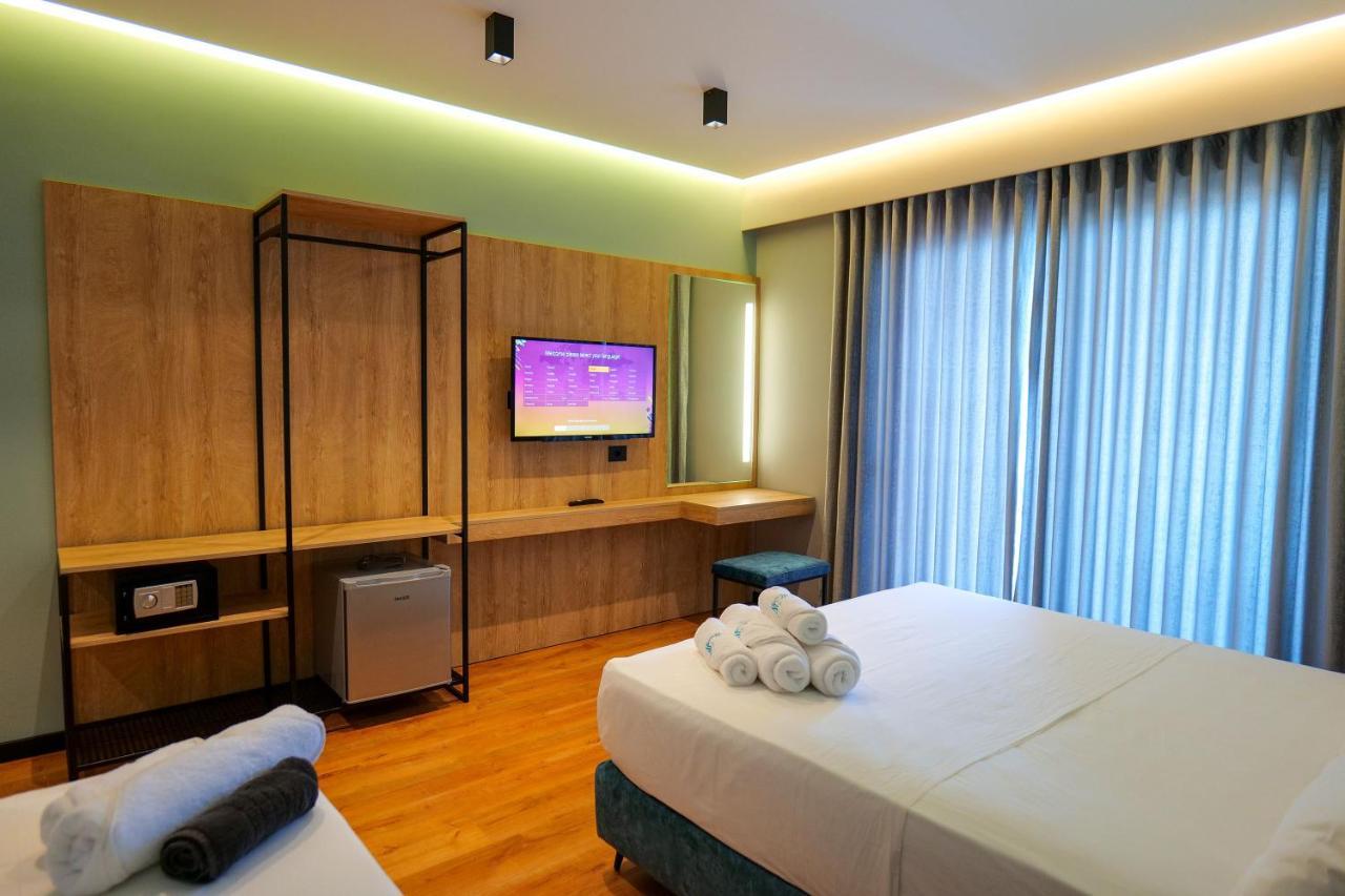 Seawave Hotel Sarande Exterior photo